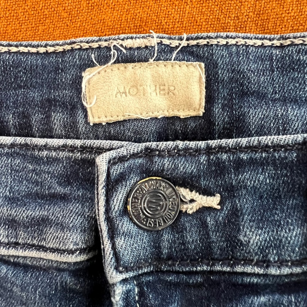 MOTHER Jeans The Hustler Ankle Color Heirloom Size 28 Flare Crop Medium Wash - Picture 5 of 8